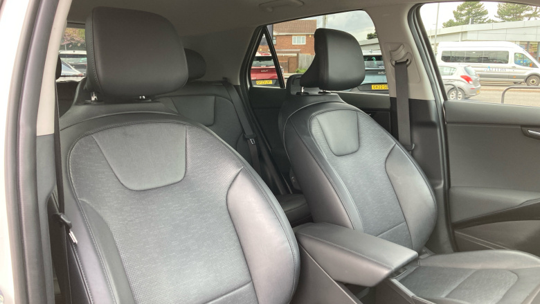 Kia Niro 150kW 4 65kWh 5dr Auto Electric Estate